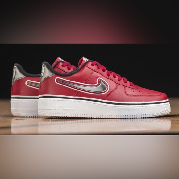 Nike ✩ Air Force 1 '07 LV8 Sport Sneaker - Picture 9 of 9